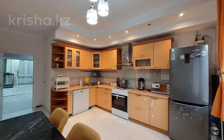 3-комнатная квартира · 90 м² · 1/9 этаж, мкр Калкаман-2 22 за 350 000 ₸ в Алматы, Наурызбайский р-н — фото 2