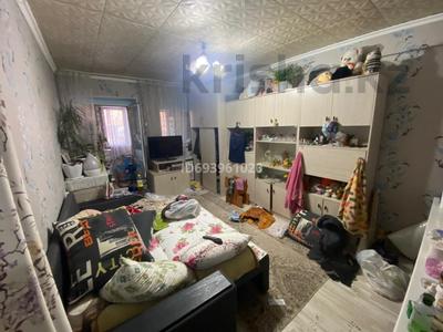Пәтерлер в Алматы: 1-бөлмелі пәтер · 17.8 м² · 5/5 қабат, Нусупбекова 10 — Жургенева, бағасы: 13 млн 〒 1-бөлмелі пәтер · 17.8 м² · 5/5 қабат, Нусупбекова 10 — Жургенева, бағасы: 13 млн 〒 в Алматы, Медеуский р-н