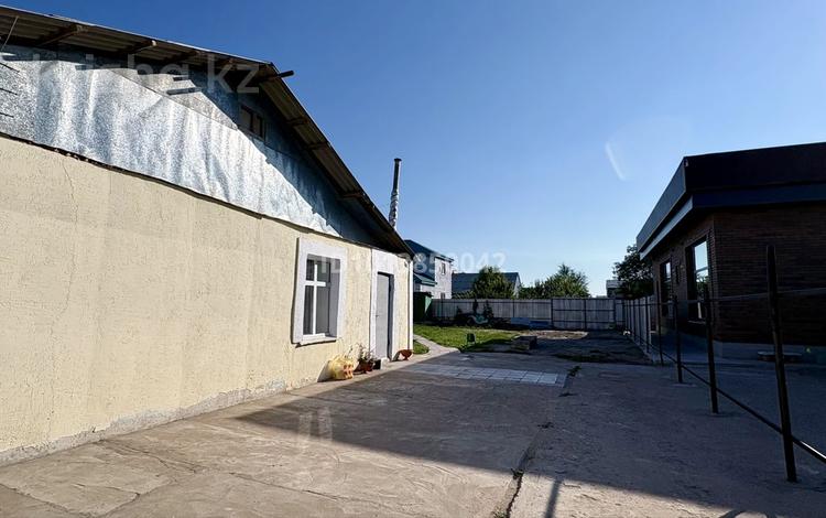 Отдельный дом · 3 комнаты · 79 м² · 5 сот., мкр Жулдыз, Самал 133/2 — Жайық Арена за 20.5 млн ₸ в Уральске — фото 2