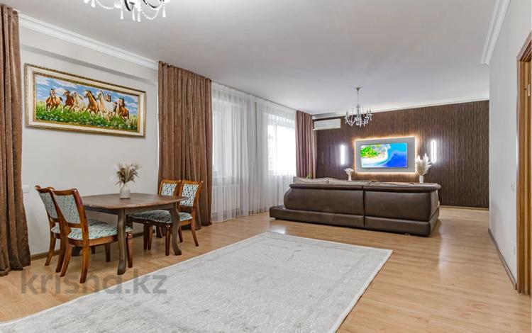 2-бөлмелі пәтер · 90 м² · 8/8 қабат, Кунаева 14/2, бағасы: 32 000 ₸ в Астане, Есильский р-н — фото 2