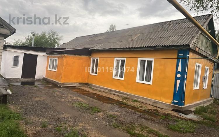 Отдельный дом · 6 комнат · 150 м² · 10 сот., Абая 36 за 6 млн ₸ в Алге — фото 2