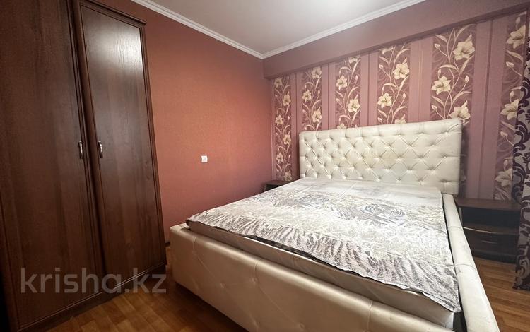 3-комнатная квартира, 70 м², 2/5 этаж помесячно, Михаэлиса 15А