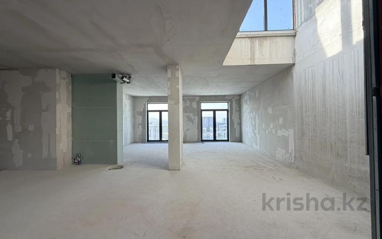 5-комнатная квартира · 229 м² · 3/3 этаж, Ондасынова за 343.5 млн ₸ в Алматы, Медеуский р-н — фото 2