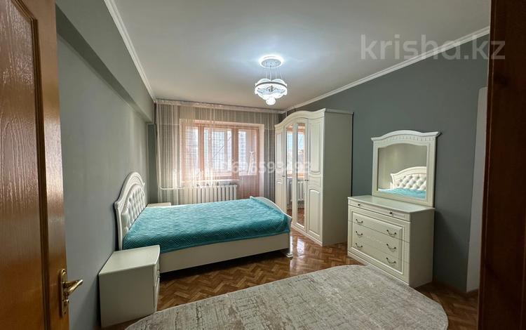 3-комнатная квартира, 75 м², 5/9 этаж помесячно, Аль-Фараби 65 — Аль-Фараби-Шашкина, Речка Есентай