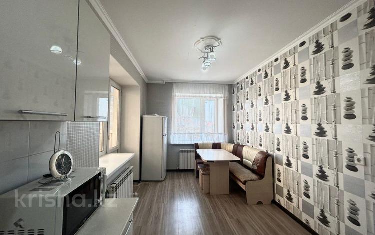 1-комнатная квартира, 45.6 м², 5/9 этаж, Момышулы за 21.2 млн 〒 в Астане, Алматы р-н — фото 2