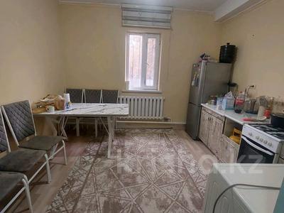 Отдельный дом · 3 комнаты · 100 м² · 6 сот., Абылайхана за 20 млн 〒 в Талдыкоргане