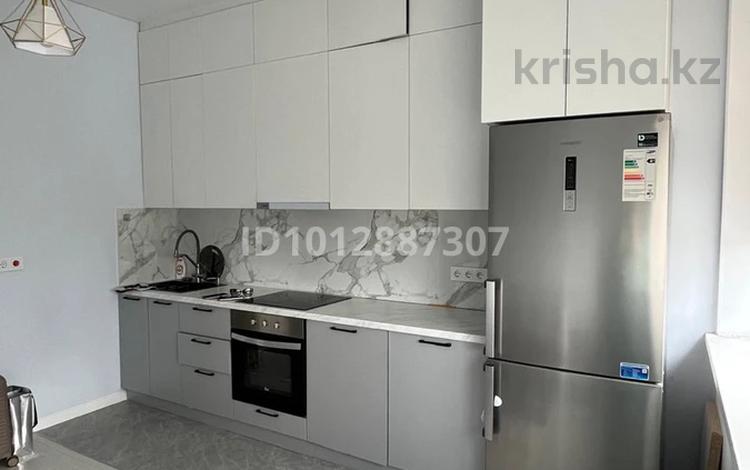 2-комнатная квартира · 68 м² · 7/17 этаж, Туран 50/3, 50/4, 50/5 за 300 000 ₸ в Астане, Есильский р-н — фото 2