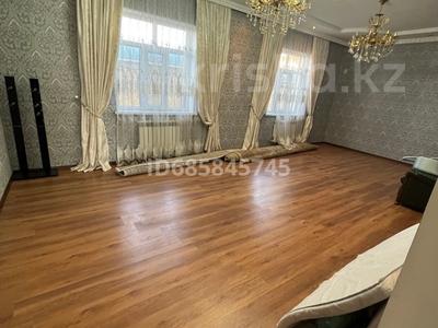 Жеке үй • 9 бөлмелер • 150 м² • 11 сот., Микрорайон Акжайык — Шубарсу, бағасы: 49 млн 〒 в Шымкенте, Каратауский р-н