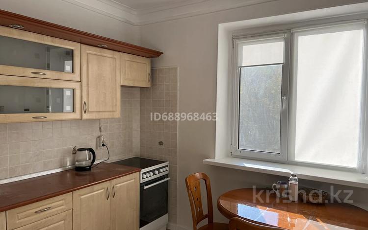 2-комнатная квартира · 55 м² · 4/12 этаж, мкр Аксай-1 — Төле Би - Момышұлы за 280 000 ₸ в Алматы, Ауэзовский р-н — фото 2