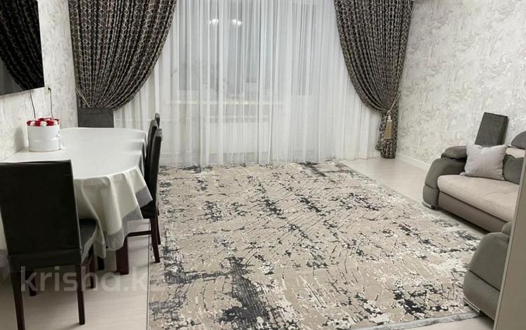 2-комнатная квартира, 96.4 м², 3/8 этаж, Санкибай батыра за 37.5 млн 〒 в Актобе — фото 2