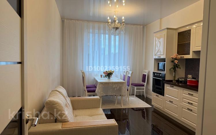 1-комнатная квартира · 50 м² · 14/15 этаж, Туркестан 10 за 260 000 ₸ в Астане, Есильский р-н — фото 2