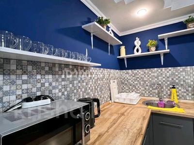 5 комнат · 250 м² · 1 этаж, Достык 50 — Абая за 75 000 〒 в Алматы, Медеуский р-н