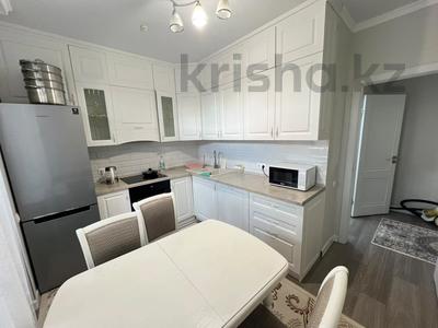 2-комнатная квартира · 70 м² · 5 этаж, Улы Дала 67, 69, 15, 15/1, 17, 17/1, 2, 4, 6, 40 — Аль Фараби за 250 000 ₸ в Астане, Есильский р-н