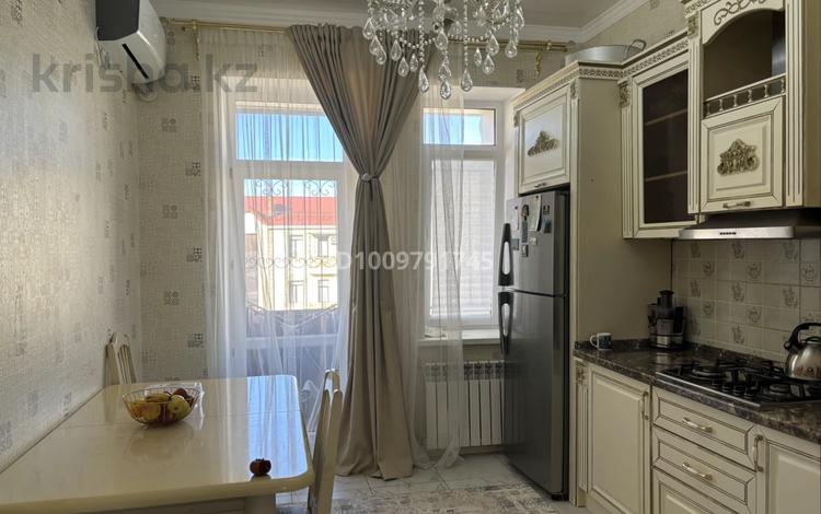 3-бөлмелі пәтер · 80 м² · 5/5 қабат, мкр Нурсая, Абулхаир хана 66 — В сторону аэропорта, бағасы: 350 000 ₸ в Атырау — фото 2