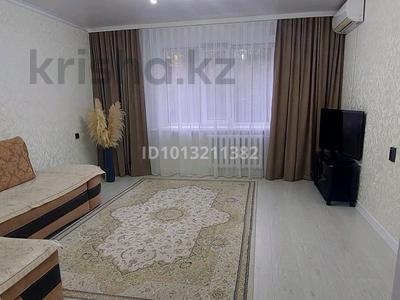 2-комнатная квартира · 58 м² · 2/5 этаж, мкр Астана 5 за 200 000 ₸ в Уральске