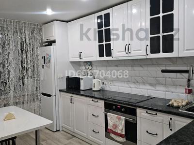 4-комнатная квартира · 82 м² · 4/9 этаж, Павлова — Павлова-Чокина за 45 млн ₸ в Павлодаре