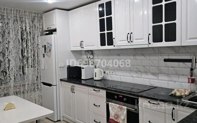 4-комнатная квартира · 82 м² · 4/9 этаж, Павлова — Павлова-Чокина за 45 млн ₸ в Павлодаре — фото 2
