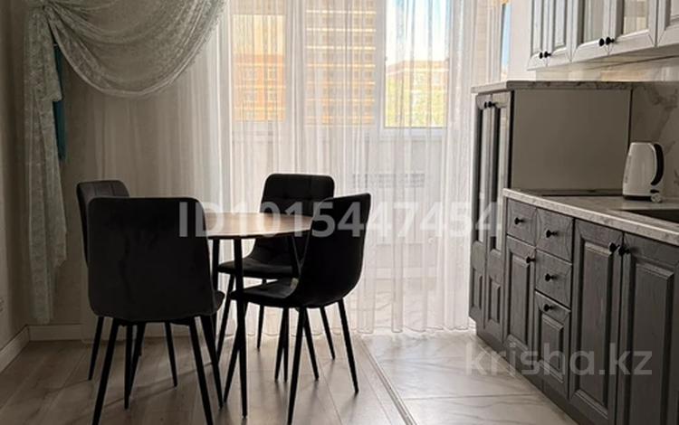 1-комнатная квартира · 50 м² · 3/7 этаж, 3-й мкр 120 за 210 001 ₸ в Актау — фото 2