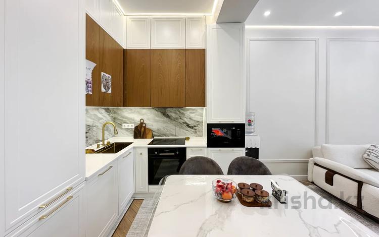 3-бөлмелі пәтер · 90 м² · 11/12 қабат, Розыбакиева 320, бағасы: 123 млн ₸ в Алматы, Бостандыкский р-н — фото 2