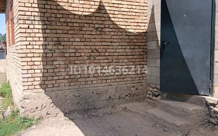 Жеке үй · 3 бөлме · 120 м² · 9 жүзд., Оспан Умбетова тупик 176в, бағасы: 9.5 млн ₸ в Мерке — фото 2