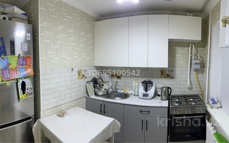 2-комнатная квартира · 44 м² · 1/5 этаж, Мухтар Ауэзова 52 г — Возле достар меда за 14 млн ₸ в Атырау, мкр Жилгородок — фото 2