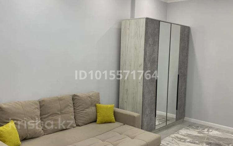 1-бөлмелі пәтер · 42 м² · 11/18 қабат, ул. Е-36 5, бағасы: 250 000 ₸ в Астане, Нура р-н — фото 2