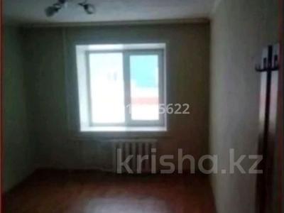 2-комнатная квартира · 35 м² · 3/5 этаж, ул. Рыскулбекова 50/А за 10.5 млн ₸ в Шымкенте, Аль-Фарабийский р-н