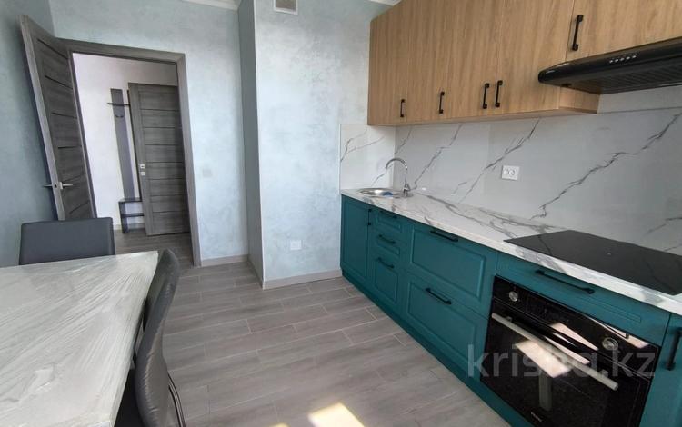 1-комнатная квартира · 45 м² · 11/13 этаж, Есенова за 240 000 ₸ в Алматы, Жетысуский р-н — фото 6