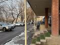 Еркін, кеңселер, дүкендер мен бутиктер, қоймалар, сұлулық салондары, фитнес және спорт, медорталықтар мен дәріханалар, білім орталықтары, ойын-сауық, конференц-залдар, кабинеттер және жұмыс орындары, студиялар · 130 м², бағасы: 890 000 ₸ в Алматы, Ауэзовский р-н — фото 19