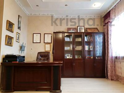 4-комнатная квартира · 191 м² · 5/10 этаж, Сарайшык 40 за 85 млн ₸ в Астане, Есильский р-н