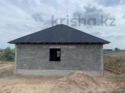 Дача · 4 комнаты · 80 м² · 6 сот., Астана за 6 млн 〒 в Береке