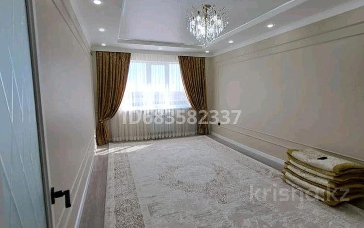 3-комнатная квартира · 76 м² · 5/5 этаж, Сырым Датова — Сырым төбе за 28 млн ₸ в Атырау — фото 2
