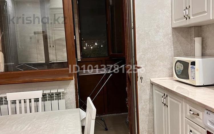 1-комнатная квартира · 45 м² · 3/14 этаж, 17-й мкр, 17 мкрн 7 за 200 000 ₸ в Актау — фото 2