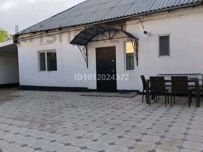 Дом · 6 комнат · 120 м², Панфилова 24 — улица Қойгелді за 40 000 ₸ в Таразе