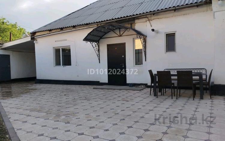Дом · 6 комнат · 120 м², Панфилова 24 — улица Қойгелді за 40 000 ₸ в Таразе — фото 2