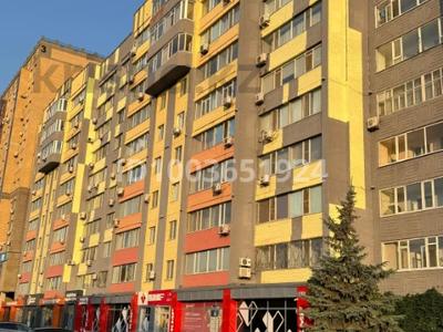 2-комнатная квартира · 57.7 м² · 9/10 этаж, мкр 5, Алии Молдагуловой 5А за 21.5 млн 〒 в Актобе