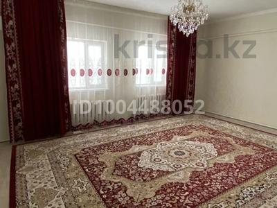 Отдельный дом · 6 комнат · 180 м² · 10 сот., Атамекен 22 за 18 млн 〒 в Кызылтобе