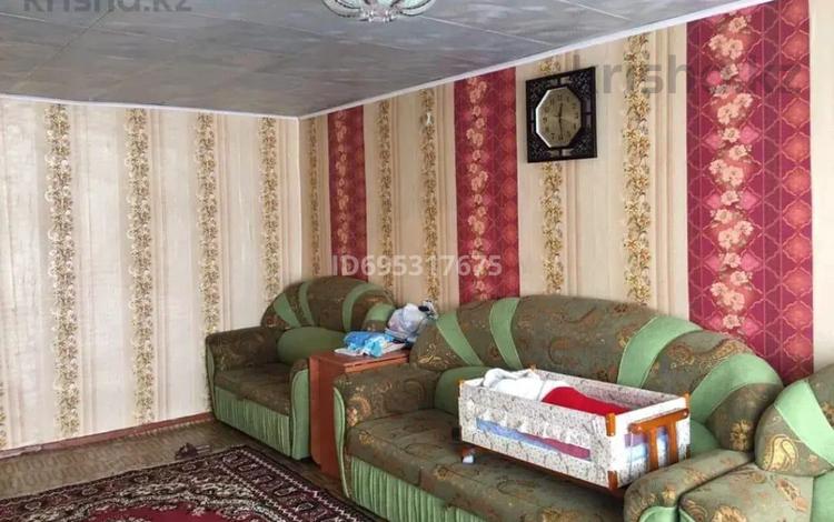 2-бөлмелі пәтер · 48 м² · 2/2 қабат, 2 микрорайон 38 — Остановка Таймас, бағасы: ~ 5 млн ₸ в Семее — фото 2