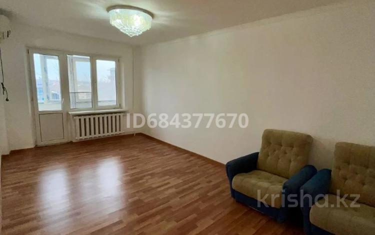 3-бөлмелі пәтер · 66 м², Сырыма Каженбаева, бағасы: 25 млн ₸ в Атырау — фото 13