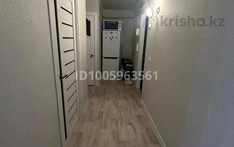 4-комнатная квартира · 61 м² · 5/5 этаж, мкр 5, Тургенева за 14 млн 〒 в Актобе — фото 2