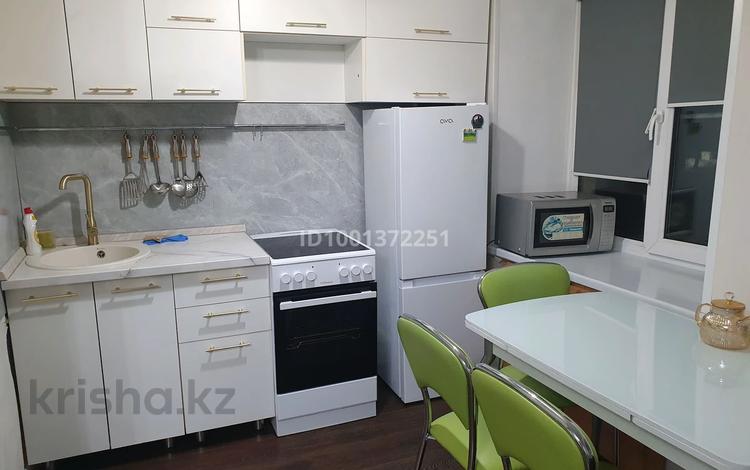 1-комнатная квартира · 31 м² · 2/5 этаж, Протозанова 39 за 2 500 ₸ в Усть-Каменогорске — фото 2