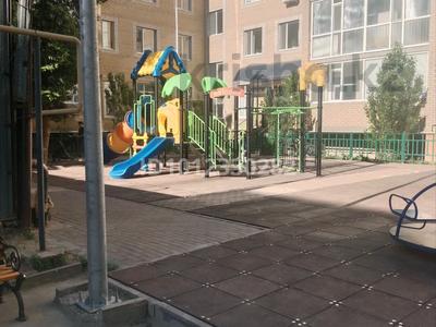 2-бөлмелі пәтер · 71 м² · 5/5 қабат, Айтеке Би 66, бағасы: 20.4 млн ₸ в Актобе, мкр. Курмыш