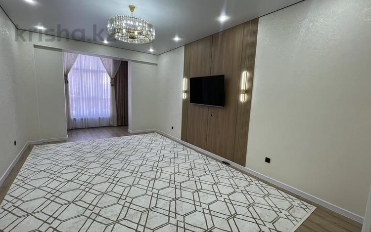 2-комнатная квартира · 80 м² · 11/11 этаж, 18 мкрн 7 за 36 млн ₸ в Актау, 18-й мкр  — фото 2