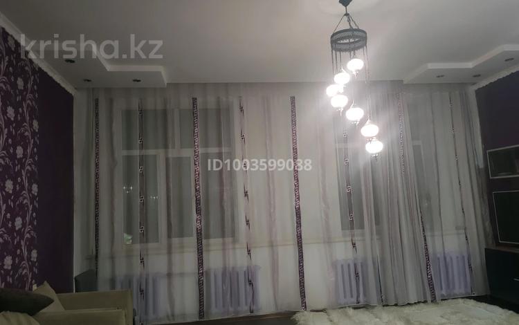 1-бөлмелі пәтер · 50 м² · 5 қабат, улица Энтузиастов 21, бағасы: 18.3 млн ₸ в Усть-Каменогорске, Ульбинский — фото 2
