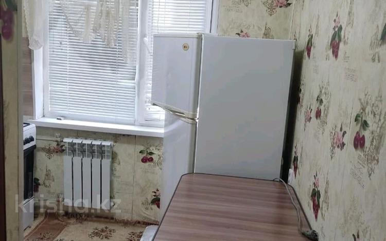 3-комнатная квартира · 54 м² · 5/5 этаж, 8мкр 1а — 8мкр за 120 000 ₸ в Шымкенте — фото 2