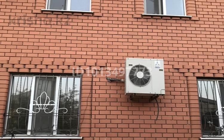 Отдельный дом · 5 комнат · 200 м² · 7 сот., Кейкі батыр за 67 млн ₸ в Атырау — фото 2