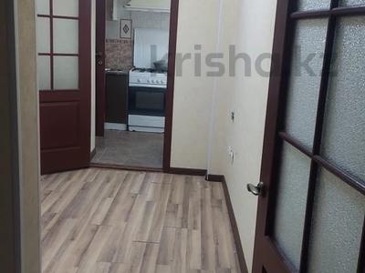 3-комнатная квартира · 72 м² · 2/5 этаж, Гагарина 122 9 за 200 000 ₸ в Шымкенте, Абайский р-н