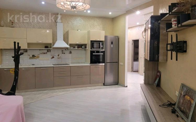 4-комнатная квартира · 125 м² · 8/10 этаж, Жарокова — Байкадамова за 600 000 ₸ в Алматы, Бостандыкский р-н — фото 2
