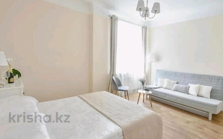 1-бөлмелі пәтер · 60 м² · 1/15 қабат, Абая 150/230 — Тургыт Озала, бағасы: 2 500 〒 в Алматы, Бостандыкский р-н — фото 2