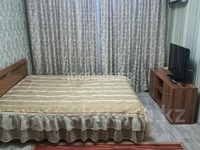 2-комнатная квартира · 56 м² · 5/5 этаж, 12-й мкр 15 — Ресторан Кристалл за 8 000 〒 в Актау